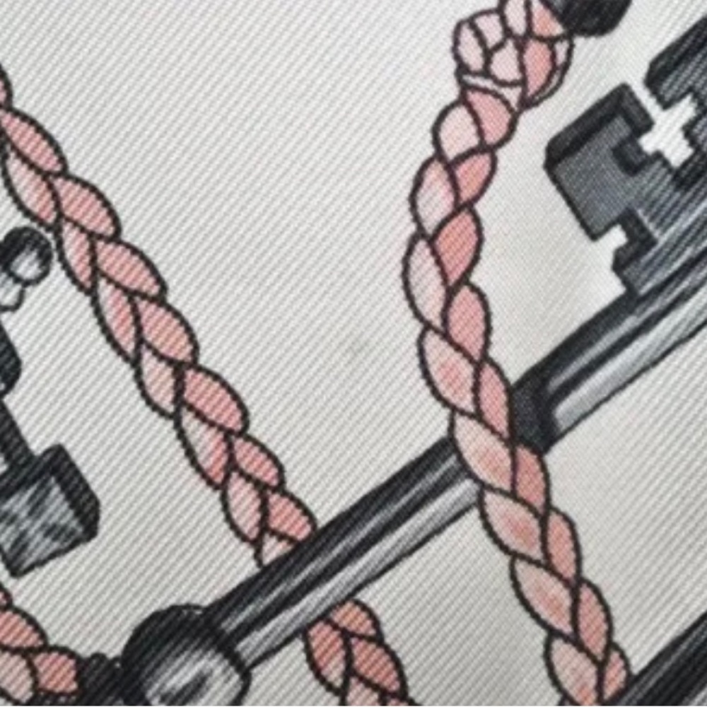 HERMES Carre 90 Scarf "LES CLES" Silk Pink - Picture 8 of 13
